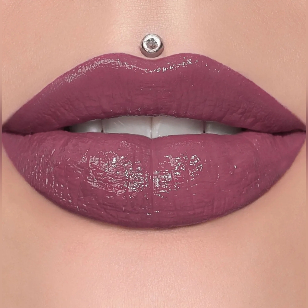 💜 Improper- supreme lip gloss - Jeffree Star
